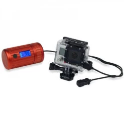 Batterie étanche Powertraveller Powermonkey Explorer 2 Rouge -Camping Soldes 4 batterie etanche powermonkey explorer 2 powertraveller.jpg